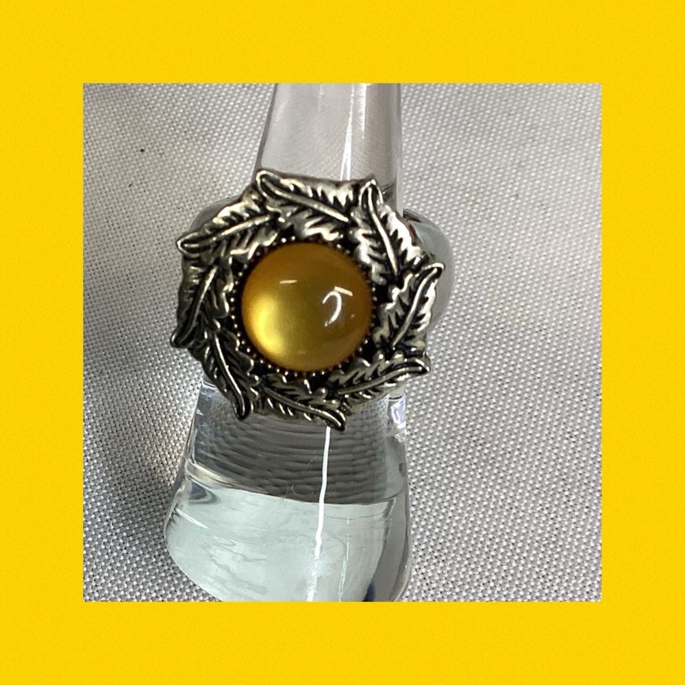 Gold and Silver Leaf Design Ring